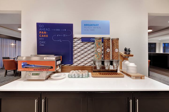 Breakfast/Coffee Service 28 of 35