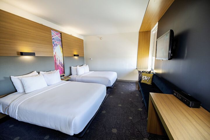 Room 16 of 50