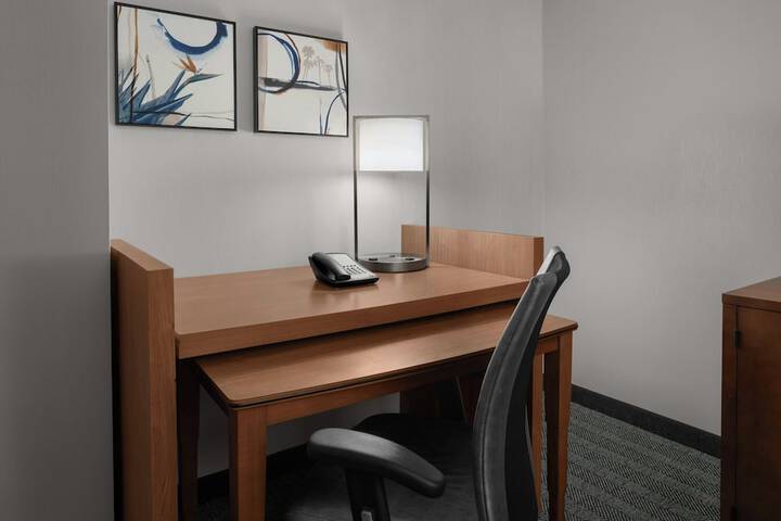 Courtyard by Marriott Cypress Anaheim / Orange County