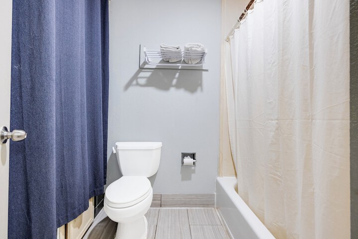 Hotel O Luxury Inn Channelview Baytown I-10