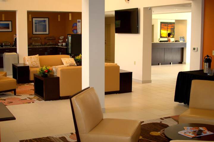 Hotel Interior 7 of 23