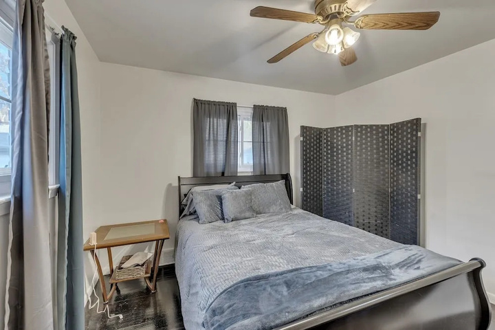 Cozy 3br Westland Retreat 3 Bedroom Home by RedAwning
