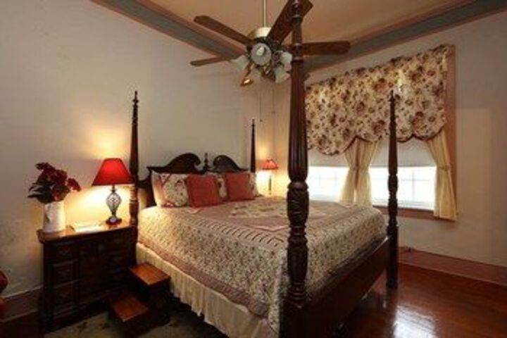 The Old Castillo Bed and Breakfast