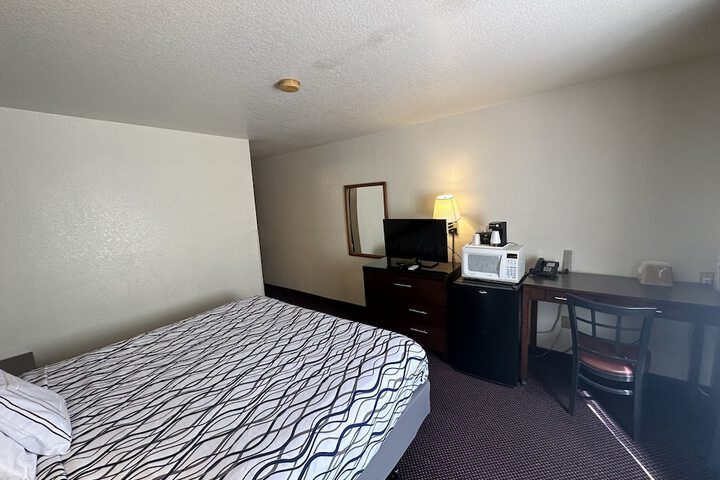Room 20 of 21