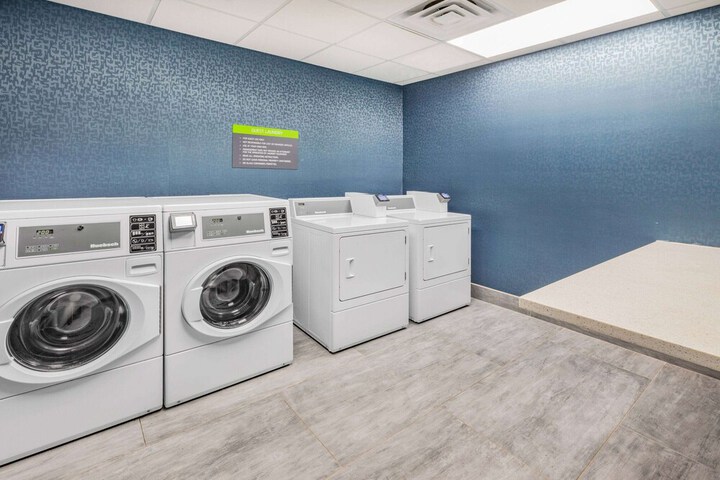 La Quinta Inn & Suites by Wyndham Texas City I 45