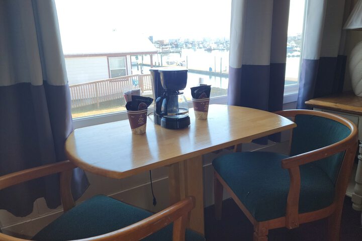Islander Westport
