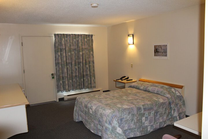 Room 19 of 28