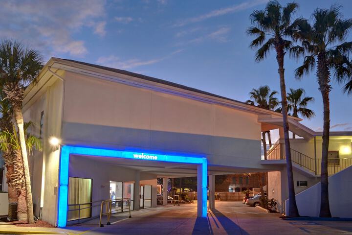 Hotel 3 of 40