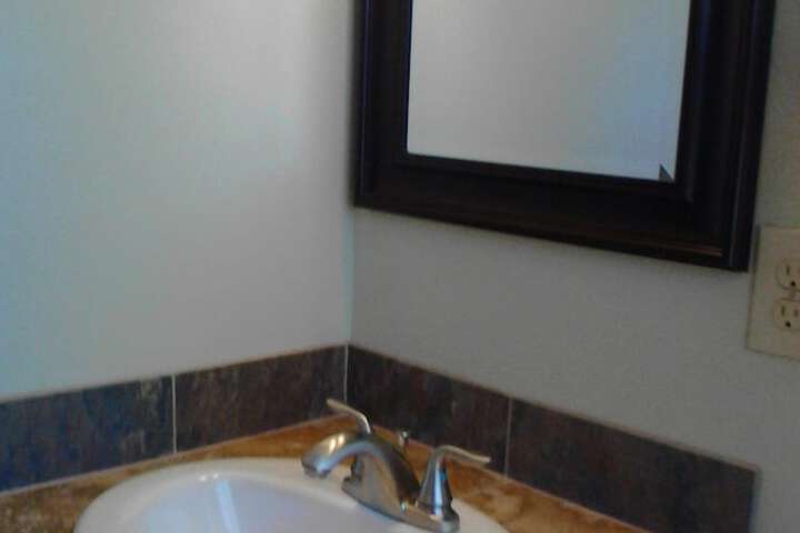 Room 28 of 105