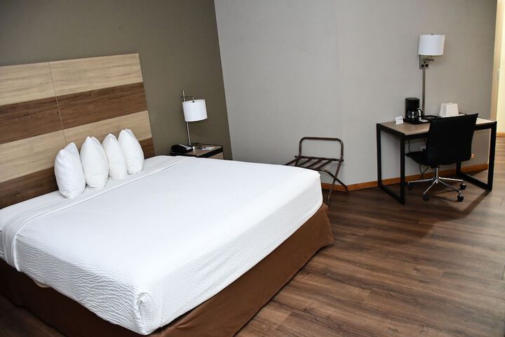 Baymont Inn & Suites by Wyndham Platteville