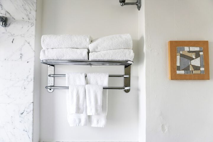 Room 33 of 67