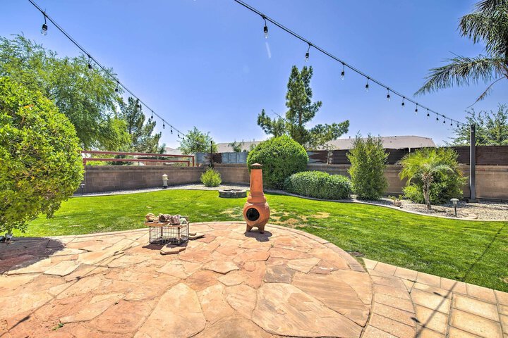 Pool Table Yard & Grill: Luxe Queen Creek Escape