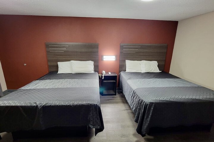 Budget Inn & Suites