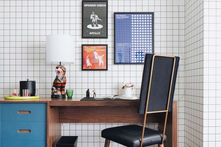 Room 27 of 77