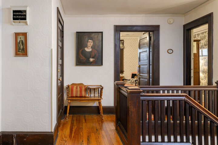 Room 7 of 63