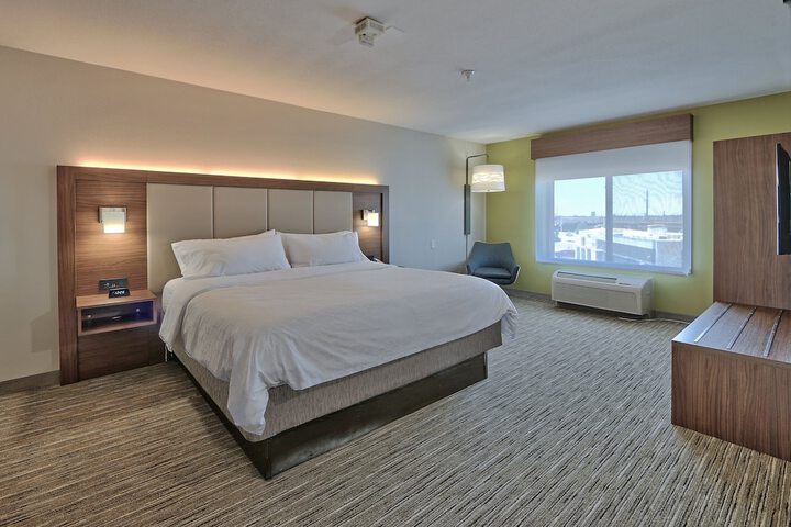 Room 57 of 90