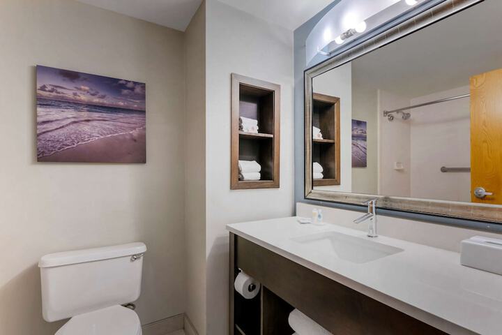 Room 15 of 40