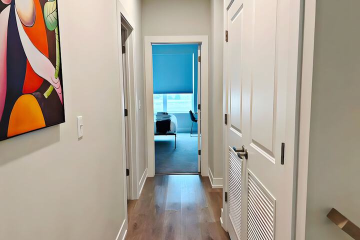 4BR Townhouse with Parking - WV rep 3