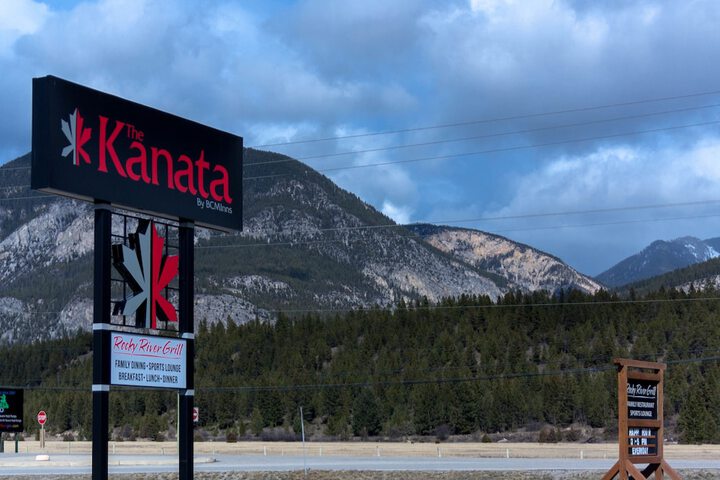 The Kanata by BCMInns Invermere