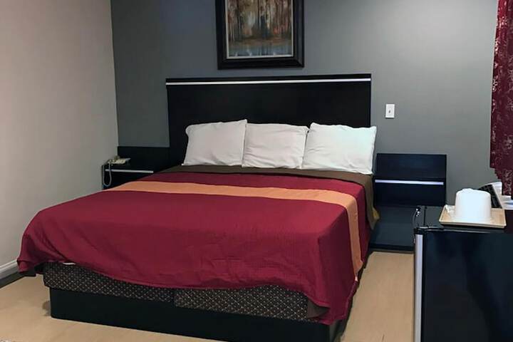 Room 26 of 46