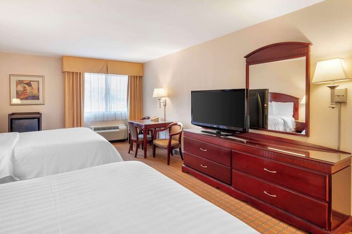 Best Western Plus West Covina Inn