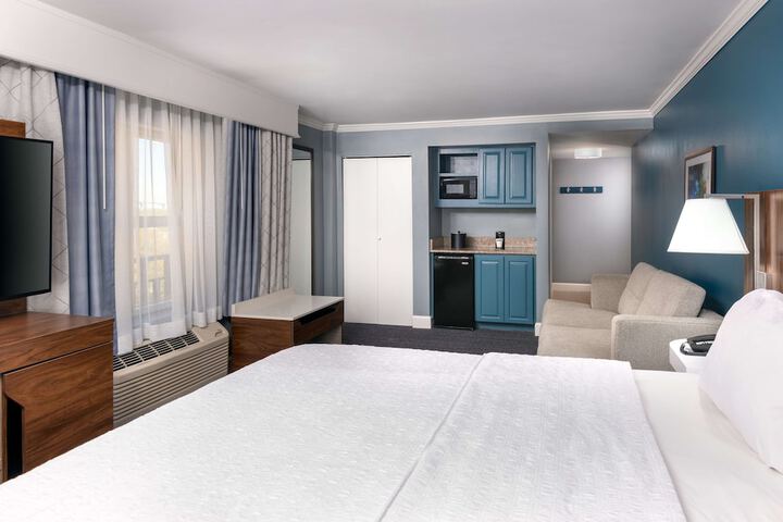 Room 11 of 44