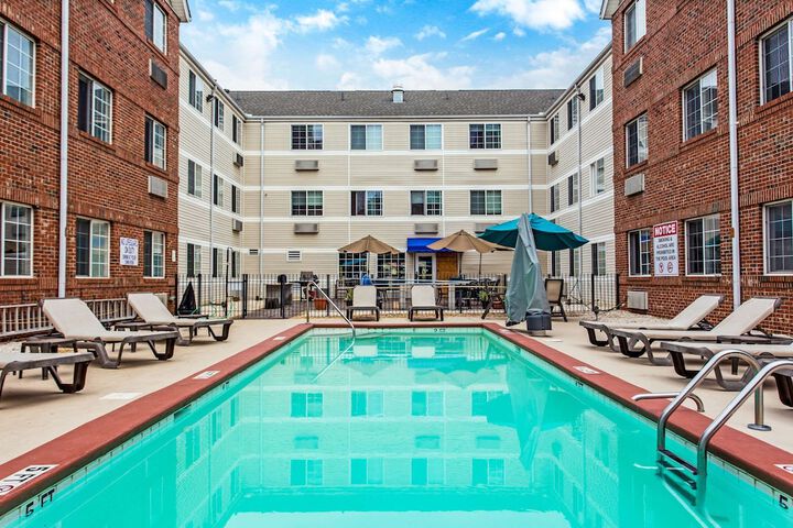 Pool 4 of 31