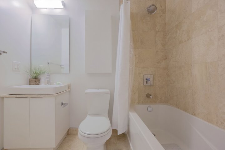 Room 18 of 26
