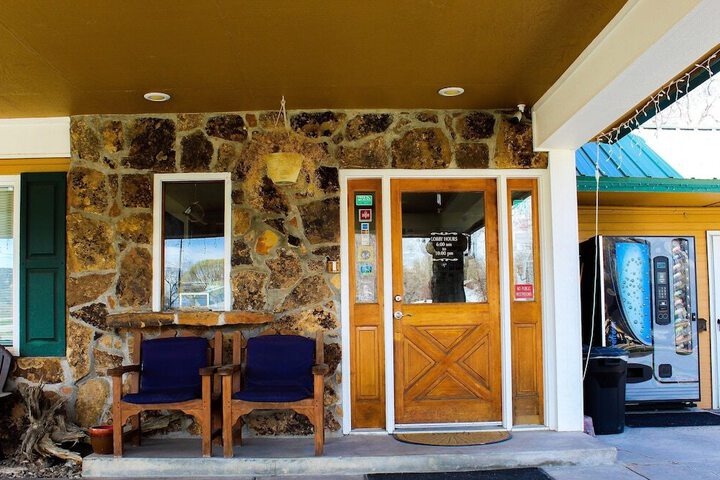 BUDGET STAR MOTEL