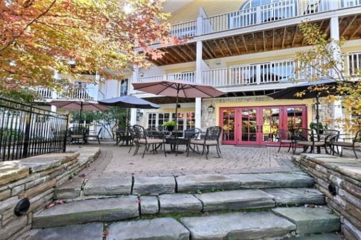 Terrace/Patio 71 of 74