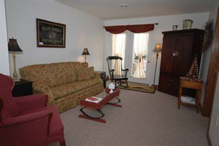Artists Inn & Gallery