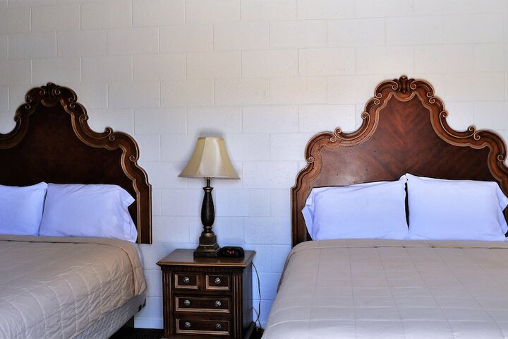 Room 9 of 23