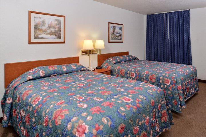 Room 15 of 34