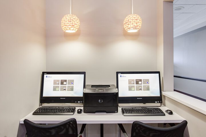 Business Center 23 of 24
