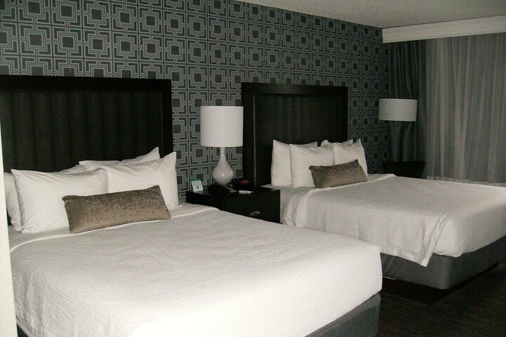 Best Western Plus Bradford Inn