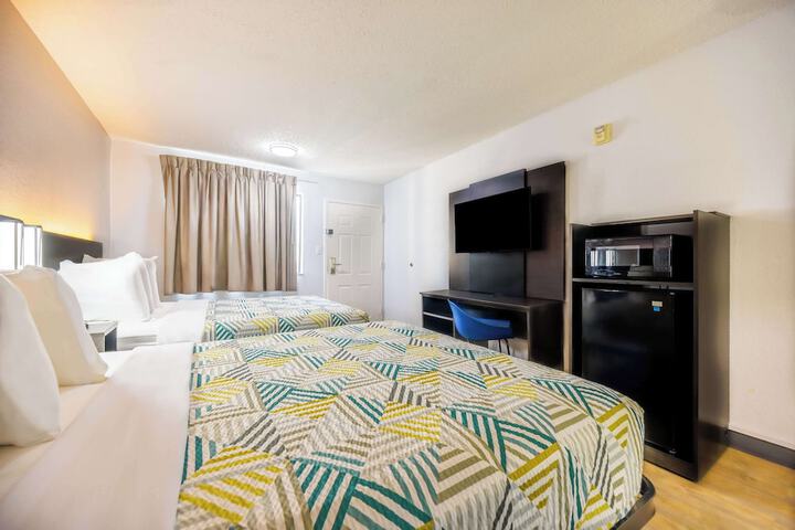Room 16 of 24
