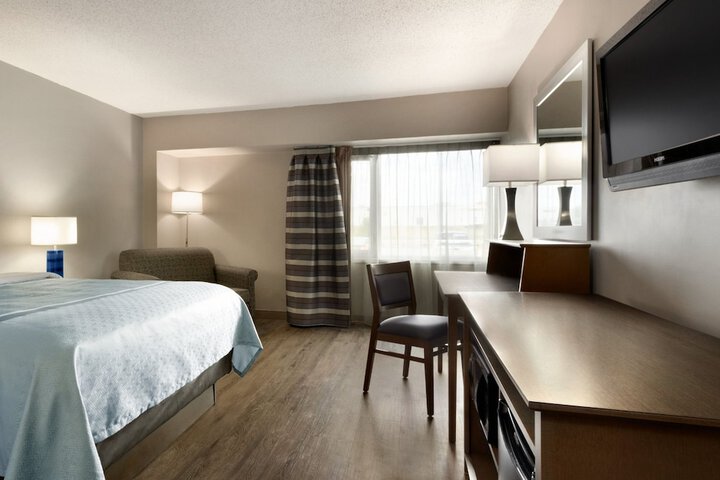 Room 22 of 66
