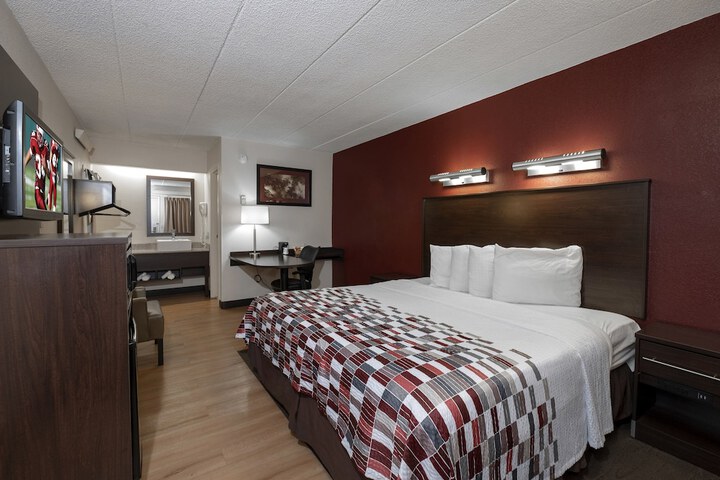 Room 8 of 29