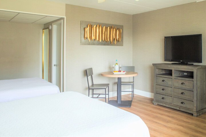 Room 27 of 42