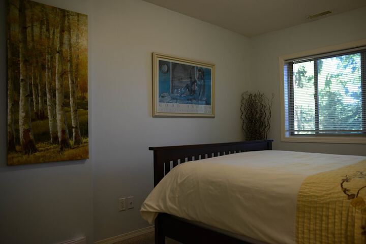 Room 12 of 46