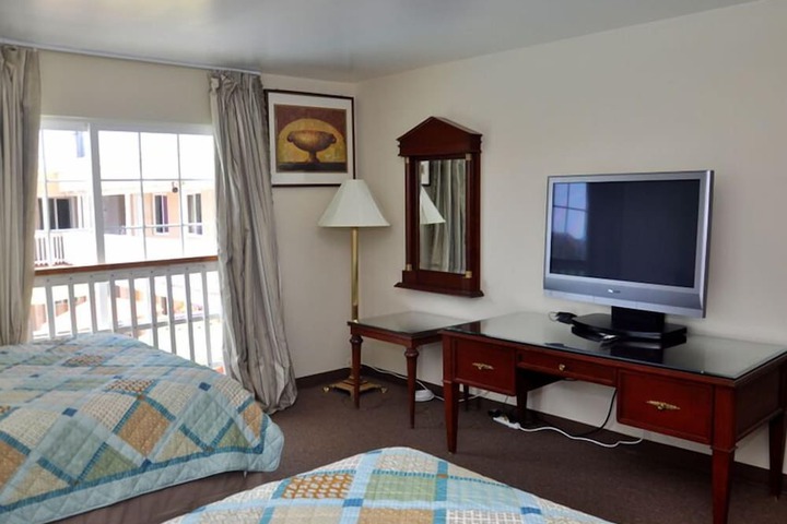 Room 34 of 41