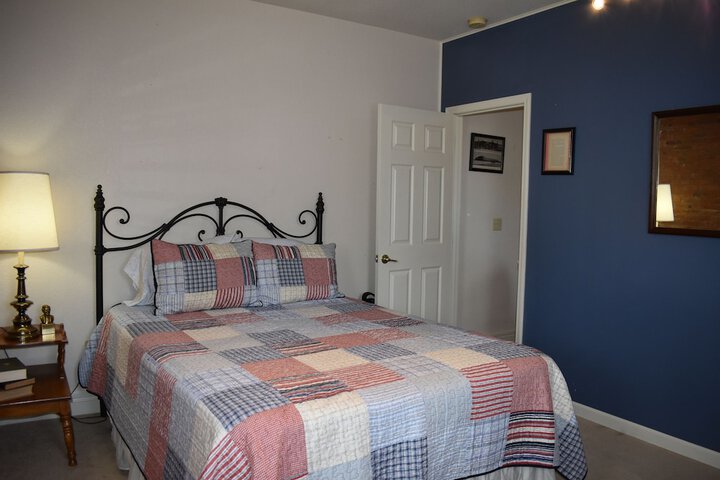 Room 148 of 238