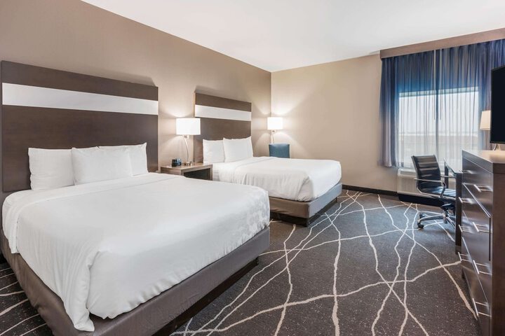 Room 10 of 23