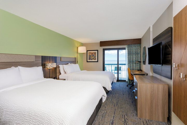 Room 42 of 90