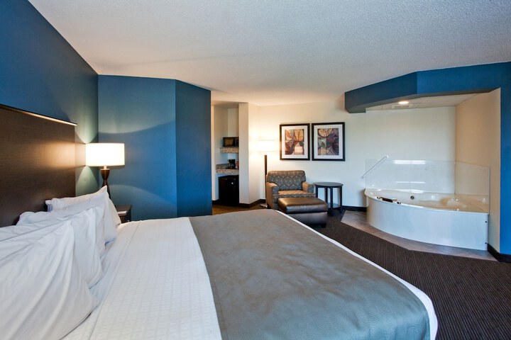 Room 15 of 49