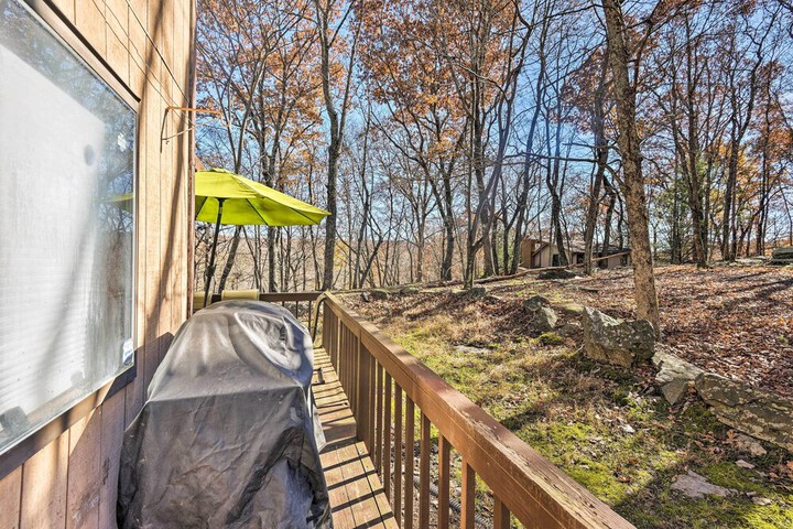 Poconos Vacation Rental w / Pool Access & Hot Tub!
