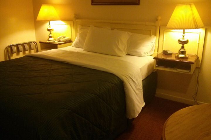 Room 34 of 41