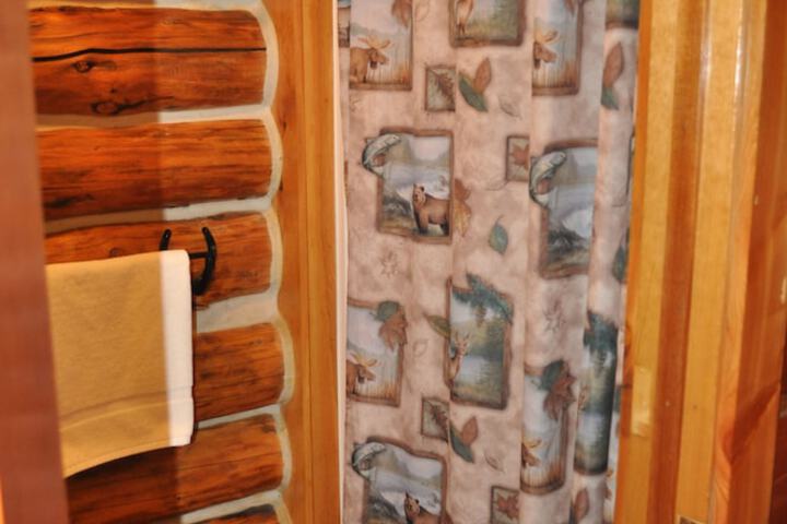 Room 47 of 77