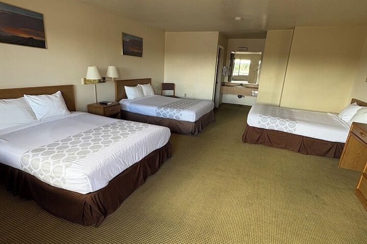 Rodeway Inn Copper Stay Benson AZ I-10 Exit 304