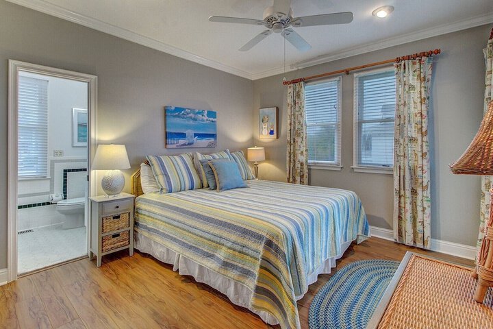 Room 30 of 46